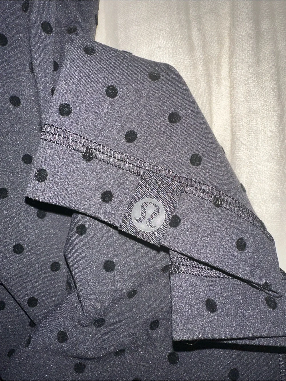 NEW NWT Lululemon Align High-Rise Pant 28" *Flocked Leggings size 10 - Picture 4 of 4